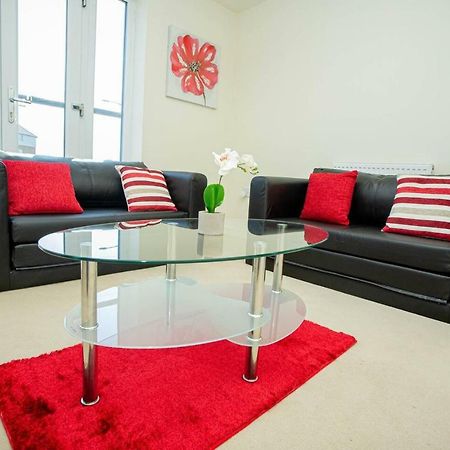 Lake View Apartment Northampton Eksteriør bilde