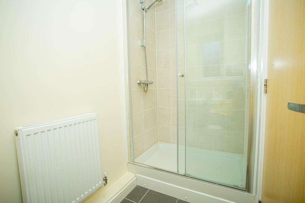 Lake View Apartment Northampton Eksteriør bilde